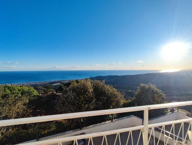 CASA CON VISTAS PANORÁMICAS AL MAR, 3 HAB Y VARIAS ZONAS EXTERIORES!! EN PINEDA DE MAR photo 0