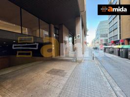 ¡Gran oportunidad! Parking en venta en Sabadell Centro photo 0