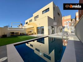 Casa en venta en CASTELLAR DEL VALLÈS photo 0