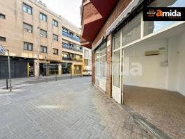 MAGNÍFICO LOCAL CON DOBLE FACHADA situado justo al lado del Mercado Central, en una zona de mucho paso y con gran visibi photo 0