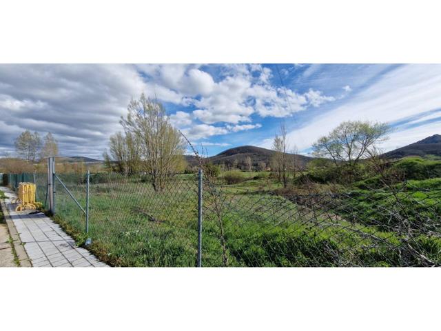 Terreno en venta en Cervera de Pisuerga photo 0