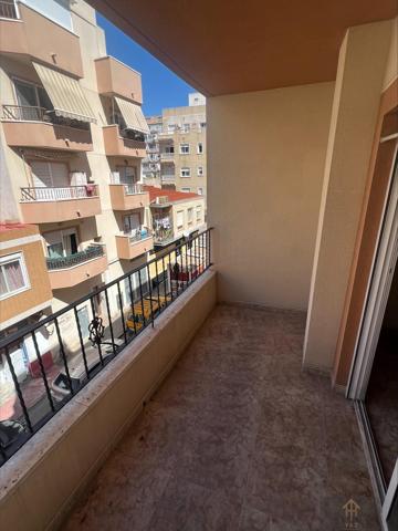 Piso En venta en Centro, Torrevieja photo 0