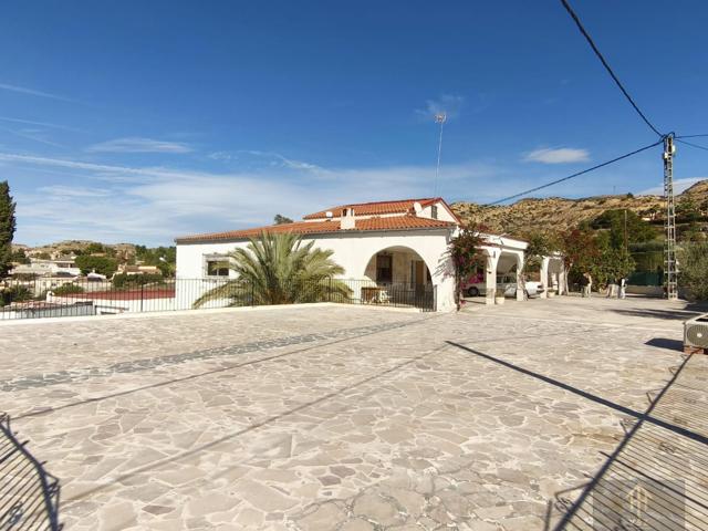 Casa De Campo En venta en 03680, Alicante photo 0