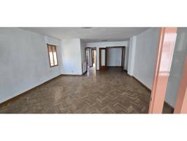 Piso en venta en Centro-Corredera(30800) photo 0