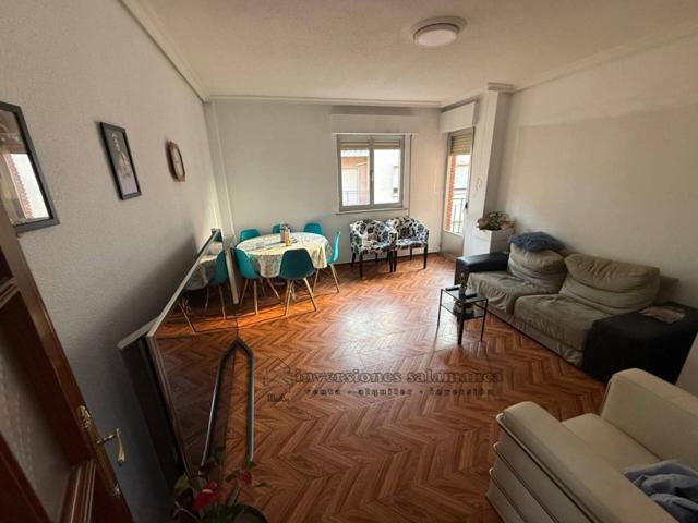 Piso en venta en Carmelitas(37007) photo 0