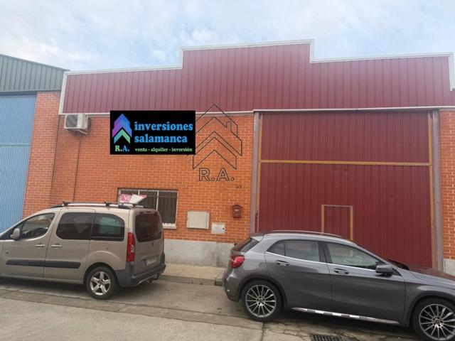 Nave industrial en venta en Villares de la Reina photo 0