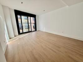 Piso En alquiler en Bellas Vistas, Madrid photo 0