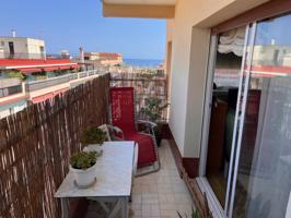 Ático a tres vientos con 4 habitaciones, terrazas y zona comunitaria photo 0