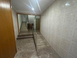 ¡Oportunidad única! Piso en venta en Elche, zona Sector V – Corte Inglés photo 0