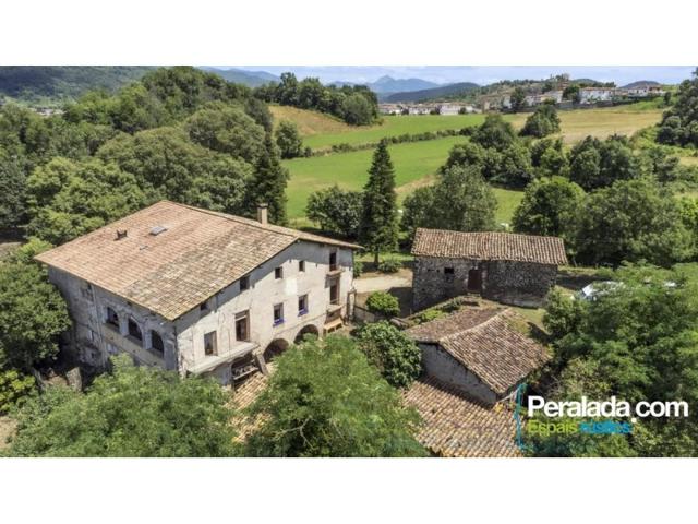 Casa En venta en Olot photo 0