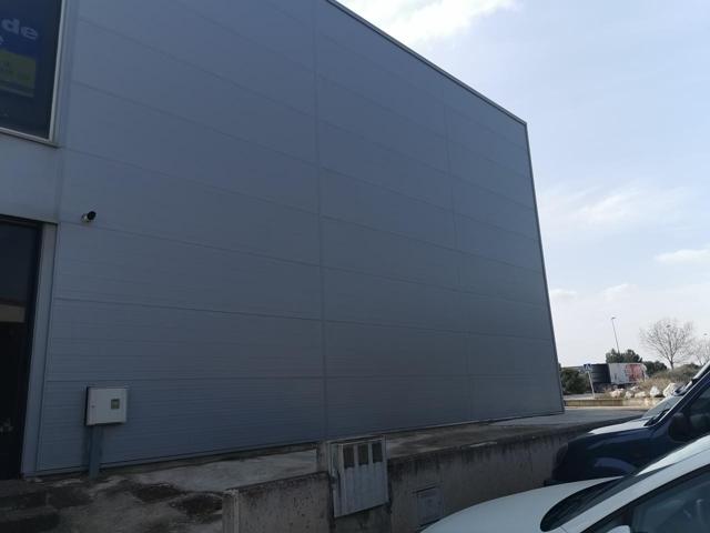 Nave Industrial en venta en Valtierra de 1100 m2 photo 0