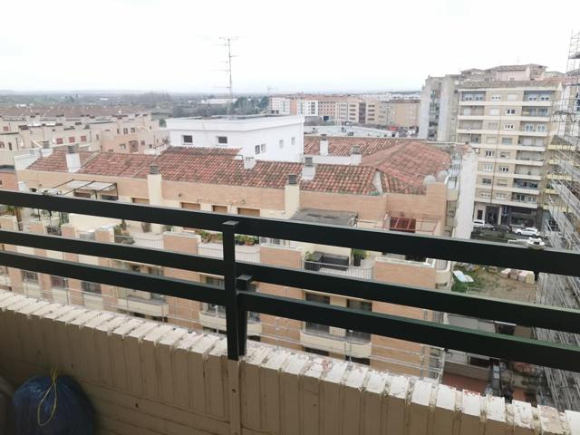 Piso en venta en Tudela de 120 m2 photo 0