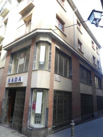 Edificio en venta en Tudela de 390 m2 photo 0