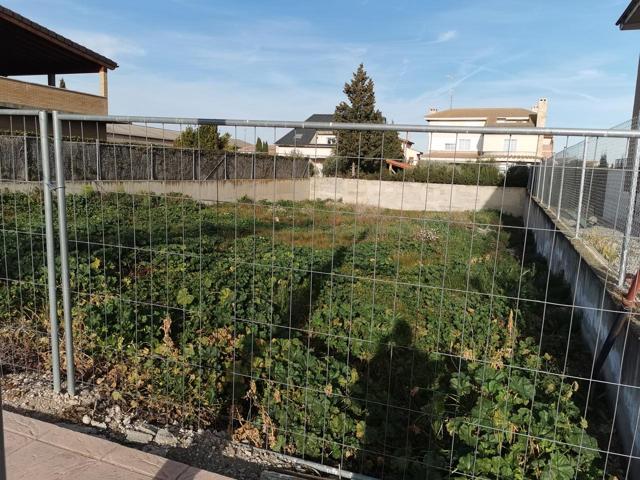 Terreno en venta en Fontellas de 555 m2 photo 0