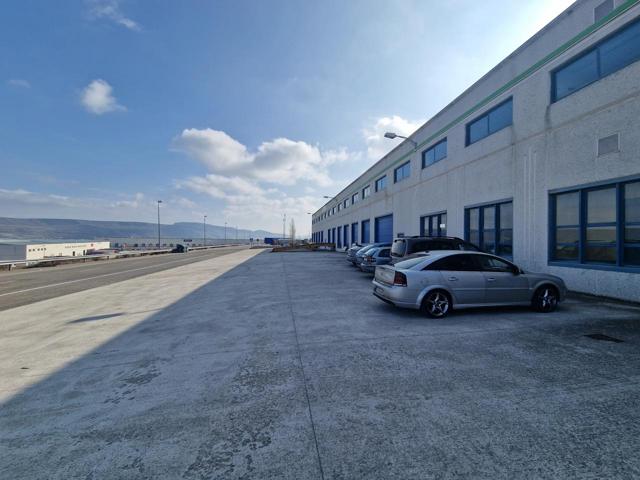 Nave Industrial en alquiler en imarcoain de 4001 m2 photo 0