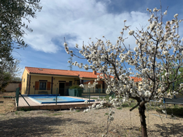 Casa Rústica en venta en Tulebras de 95 m2 photo 0