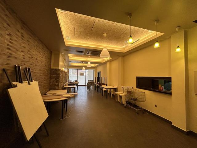 Local en alquiler en Tudela de 90 m2 photo 0
