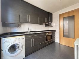 Piso en venta en Cascante de 75 m2 photo 0
