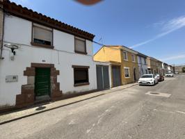 Casa - Chalet en venta en Valtierra de 95 m2 photo 0