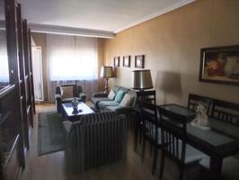 Piso en venta en Tudela de 124 m2 photo 0