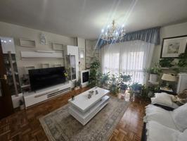 Piso en venta en Pamplona de 91 m2 photo 0