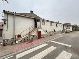 Casa - Chalet en venta en Valtierra de 238 m2 photo 0