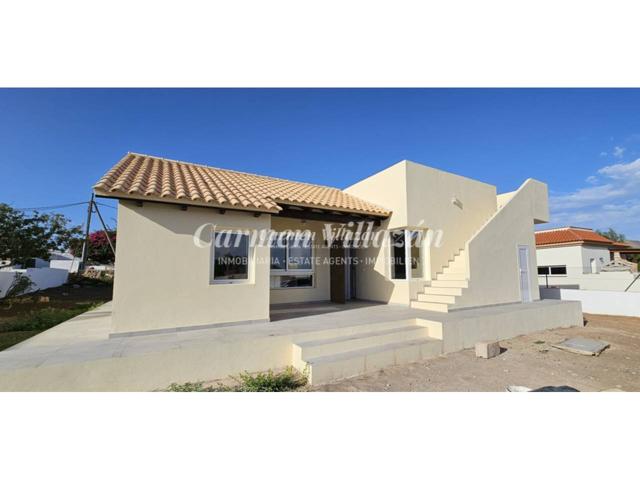 Chalet en venta en Triquivijate photo 0