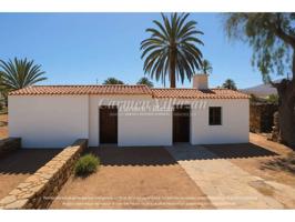 Encanto tradicional en el corazón de Fuerteventura – Finca con casa centenaria en Pájara photo 0