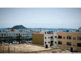 Fabuloso piso en venta en el corazón de Corralejo photo 0