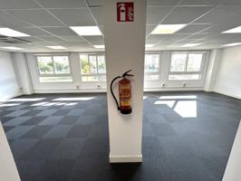 Oficina en alquiler en El Cónsul-El Romeral-La Colonia Santa Inés(29010) photo 0