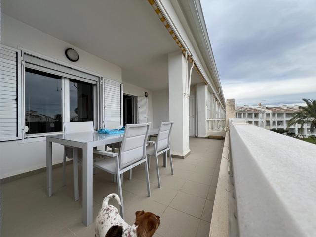 En venta apartamento en primera línea de Playa, de típica construcción de estilo mediterráneo, con v photo 0