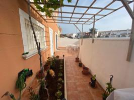 Bungalow de 4 dormitorios en Oliva Nova photo 0