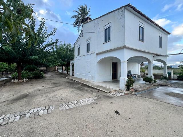 casa de campo de 131 m² en parcela de 2.728 m², situada en la tranquila zona de Ambra, Pego. photo 0