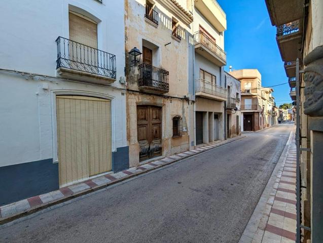 Casa tradicional con gran potencial en Gata de Gorgos photo 0