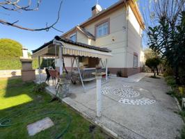 Casa - Chalet independiente en venta en de Menorca 18, Torrejón del Rey photo 0
