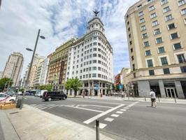Garaje en alquiler en Gran Vía 68, Madrid photo 0