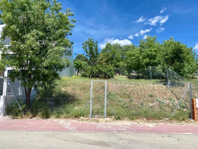 Terreno Urbanizable En venta en Zona Iglesia - Estacion, Moralzarzal photo 0
