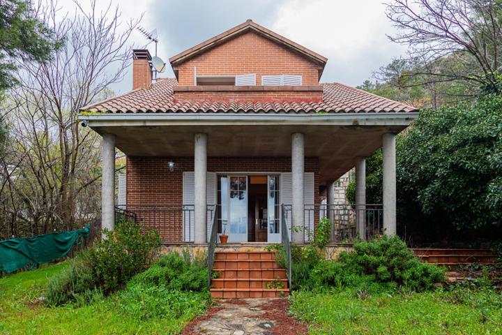 Unifamiliar En venta en Valdemaqueda, Valdemaqueda photo 0
