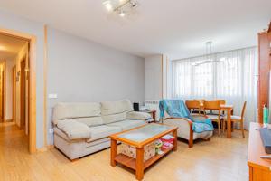 WGI INMOBILIARIA VENDE en exclusiva LUMINOSA VIVIENDA en CALLE SÁNCHEZ BARCAIZTEGUI, en el barrio de PACÍFICO – RETIRO, MADRID photo 0