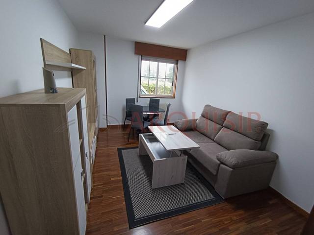 Piso de 1 habitación en venta en Milladoiro photo 0