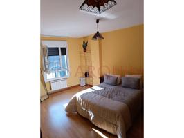 Piso de 1 habitación en venta en Milladoiro photo 0