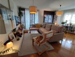 Piso de 3 habitaciones en Milladoiro photo 0