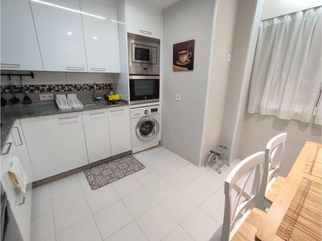 Piso de 3 habitaciones en Milladoiro photo 0