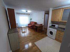 Piso en alquiler en Milladoiro photo 0