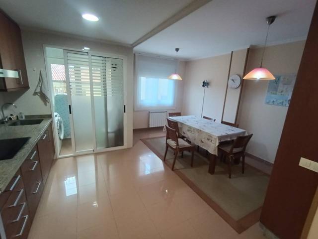 Piso en alquiler en Milladoiro photo 0