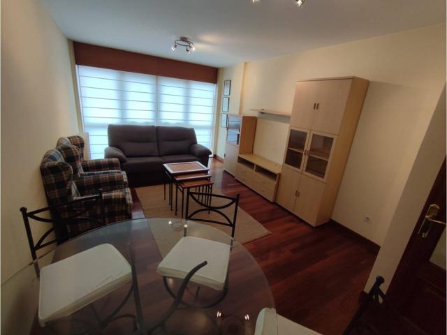 Piso en alquiler en Avenida de Ferrol photo 0