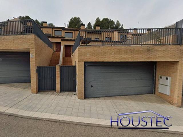 Chalet adosado en venta en Quer photo 0