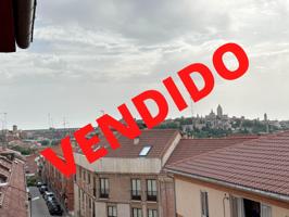 PISO en el barrio de SAN LORENZO (Segovia) de TRES DORMITORIOS y DOS TERRAZAS. photo 0