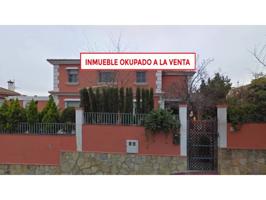 Chalet en venta en El Maulí-Fuentemora-Altos de Santa Ana(29200) photo 0