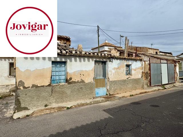 EN VENTA CASA SOLAR EN EL CENTRO DE CANTAREROS photo 0